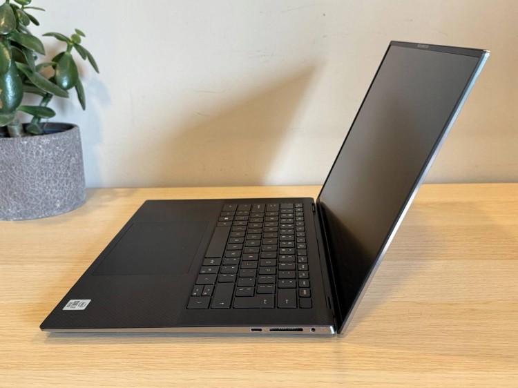 Dell Precision 5560 15,6" i7-11850H 16GB 512GB SSD NVIDIA RTX Windows 11